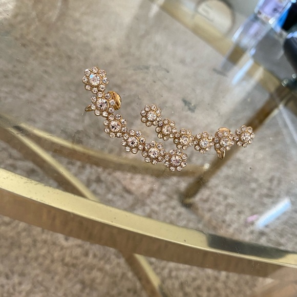 Floral Gemstone Ear Cuff - Picture 2 of 3